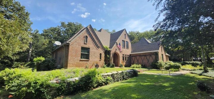 Property Photo: 5917 County Road 313A TX 76009
