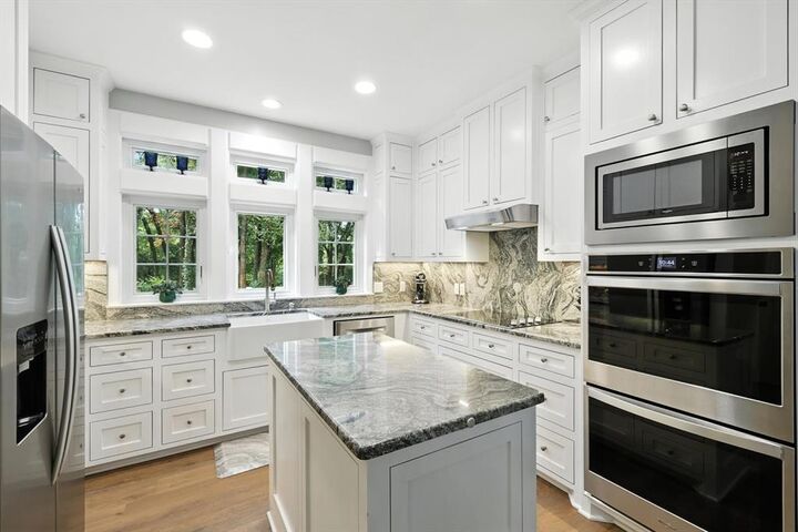 Property Photo: 5917 County Road 313A TX 76009