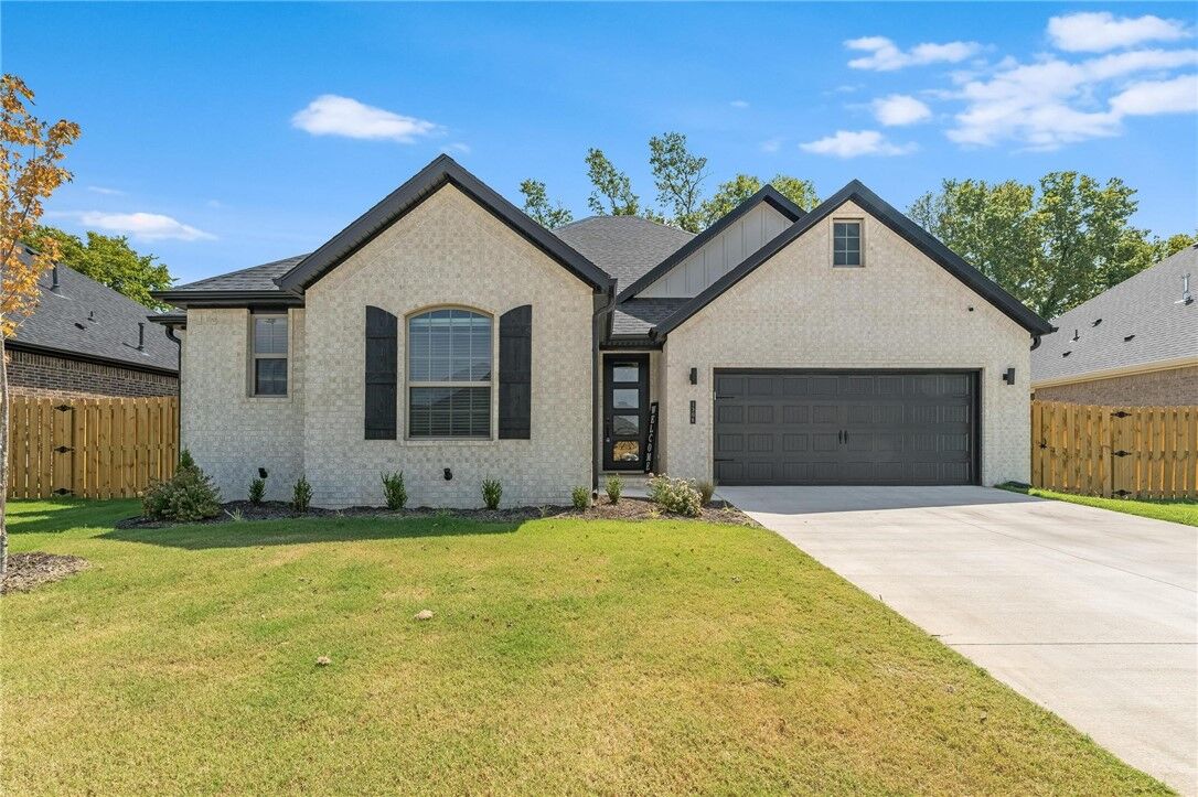 Property Photo: 1306 Christman Street AR 72751