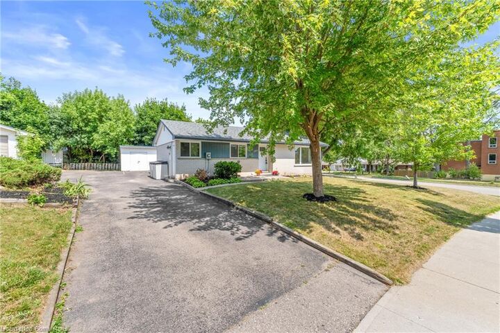 Photo de la propriété: 280 Dale Crescent ON N2J 3Y3