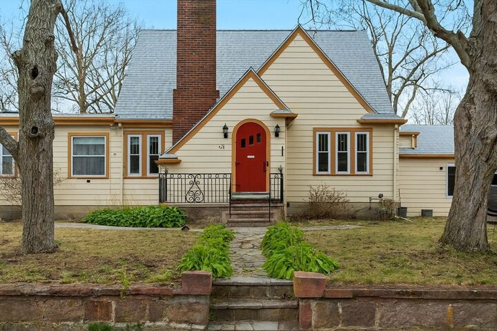 28 Edgeworth St  Weymouth MA 02189 photo