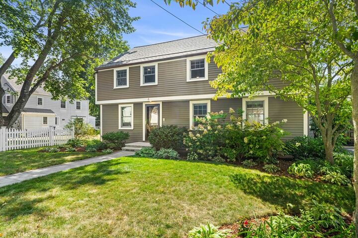 Property Photo:  4 Miles Standish Rd  MA 01945 