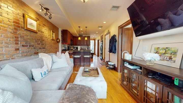 Property Photo:  661 Tremont St 3  MA 02118 