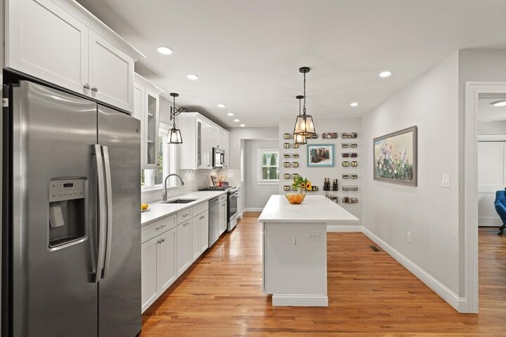 Property Photo:  86 Chandler St 86  MA 02474 