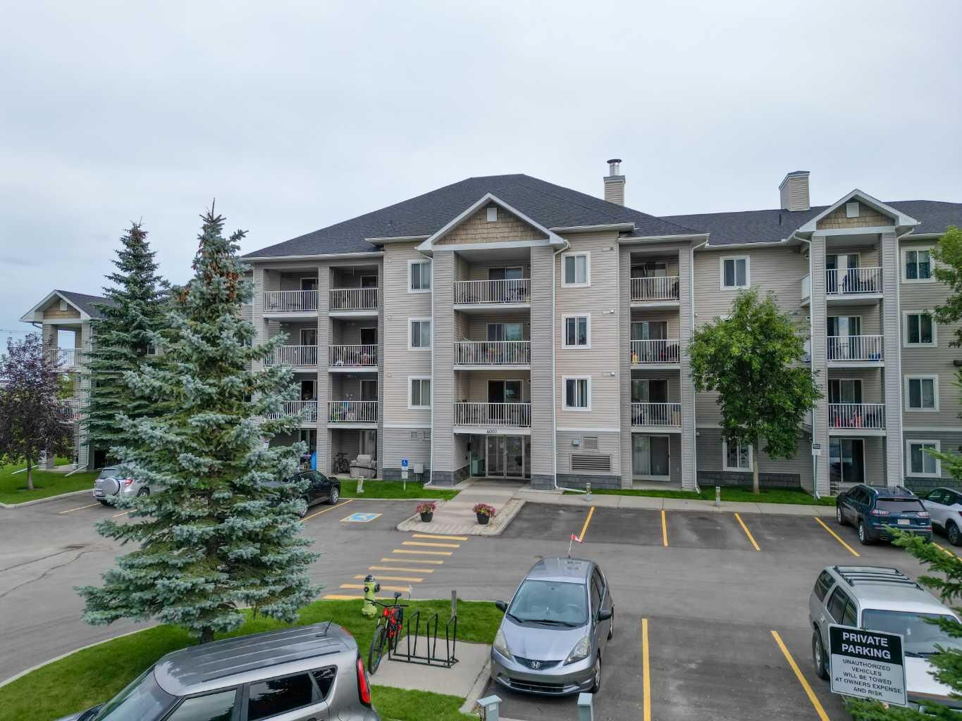 Property Photo:  1620 70 Street SE 4112  AB T2A 7Z3 
