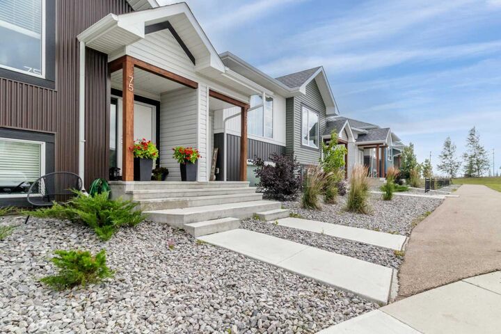 Property Photo: 75 Ellington Crescent AB T4P 3E5