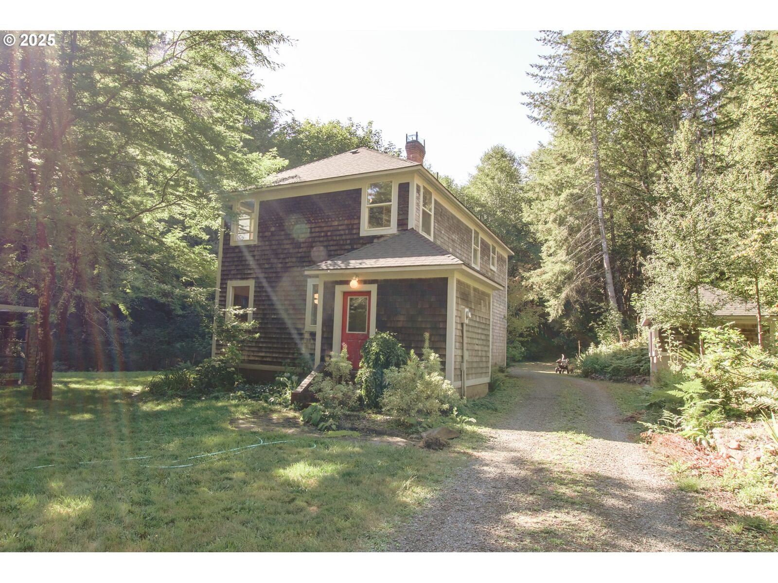 Property Photo: 90976 Deadwood Creek Rd OR 97430