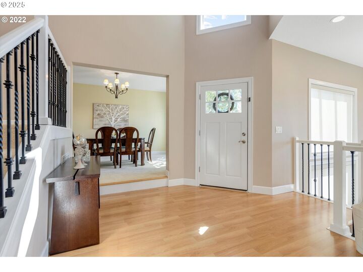 Property Photo:  13307 SE Woodland Cir  OR 97086 