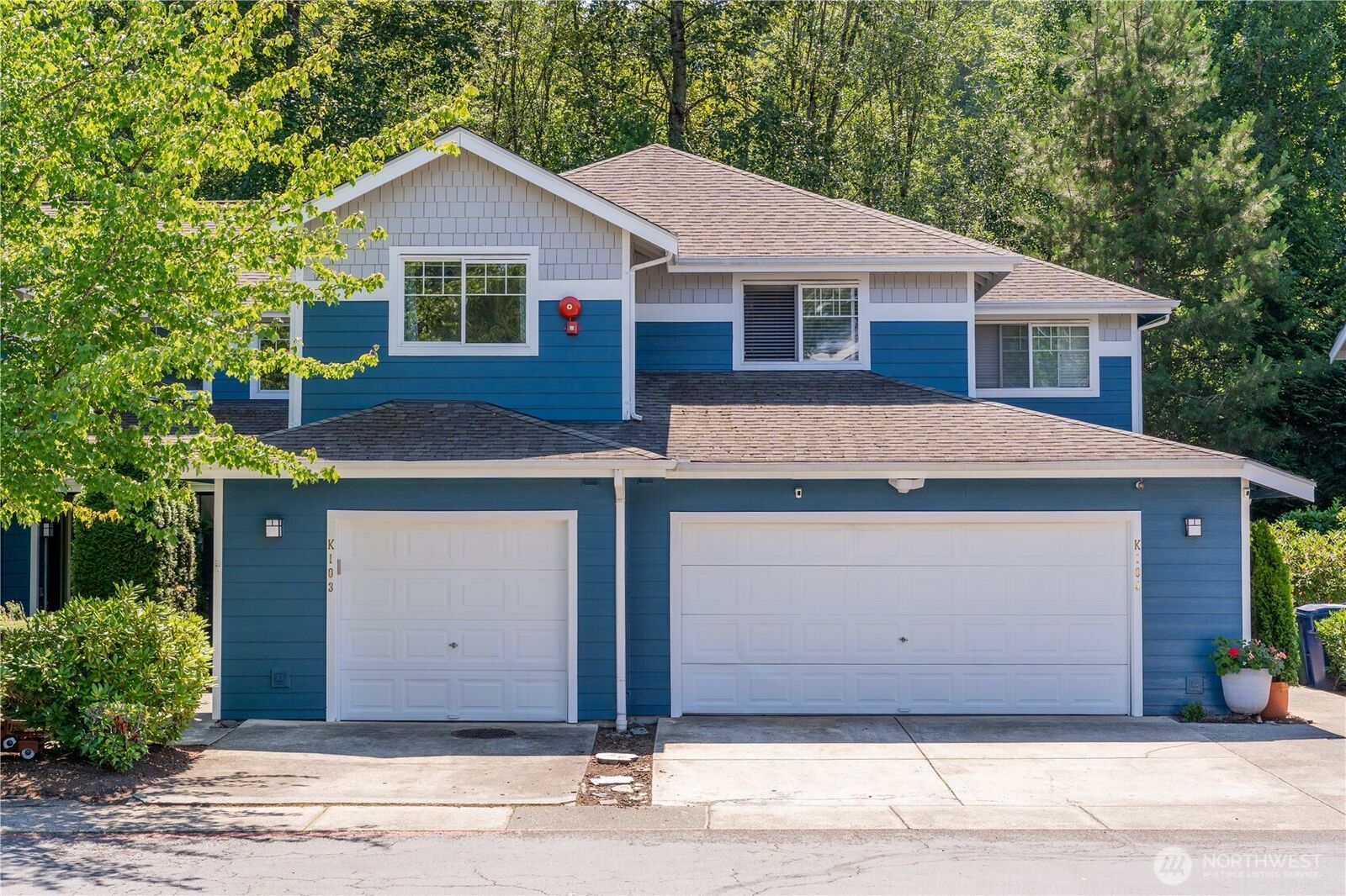 Property Photo: 15150 140th Way SE K103 WA 98058