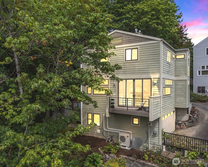 4701 S Snoqualmie St  Seattle WA 98118 photo