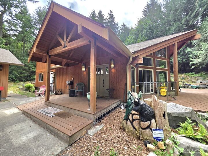 Property Photo: 6136 Puget Beach Road NE WA 98516