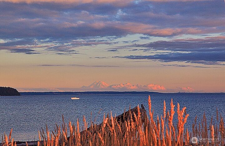 Property Photo: 2070 Shore Avenue WA 98249