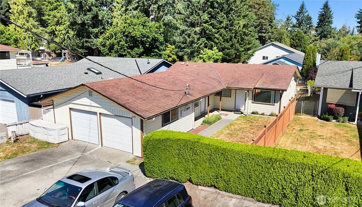 Property Photo: 209 76th Street SE WA 98203