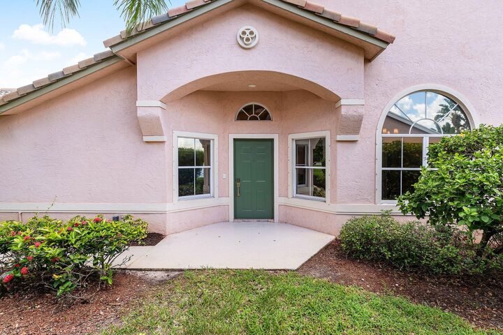 Property Photo: 10674 Pelican Drive FL 33414