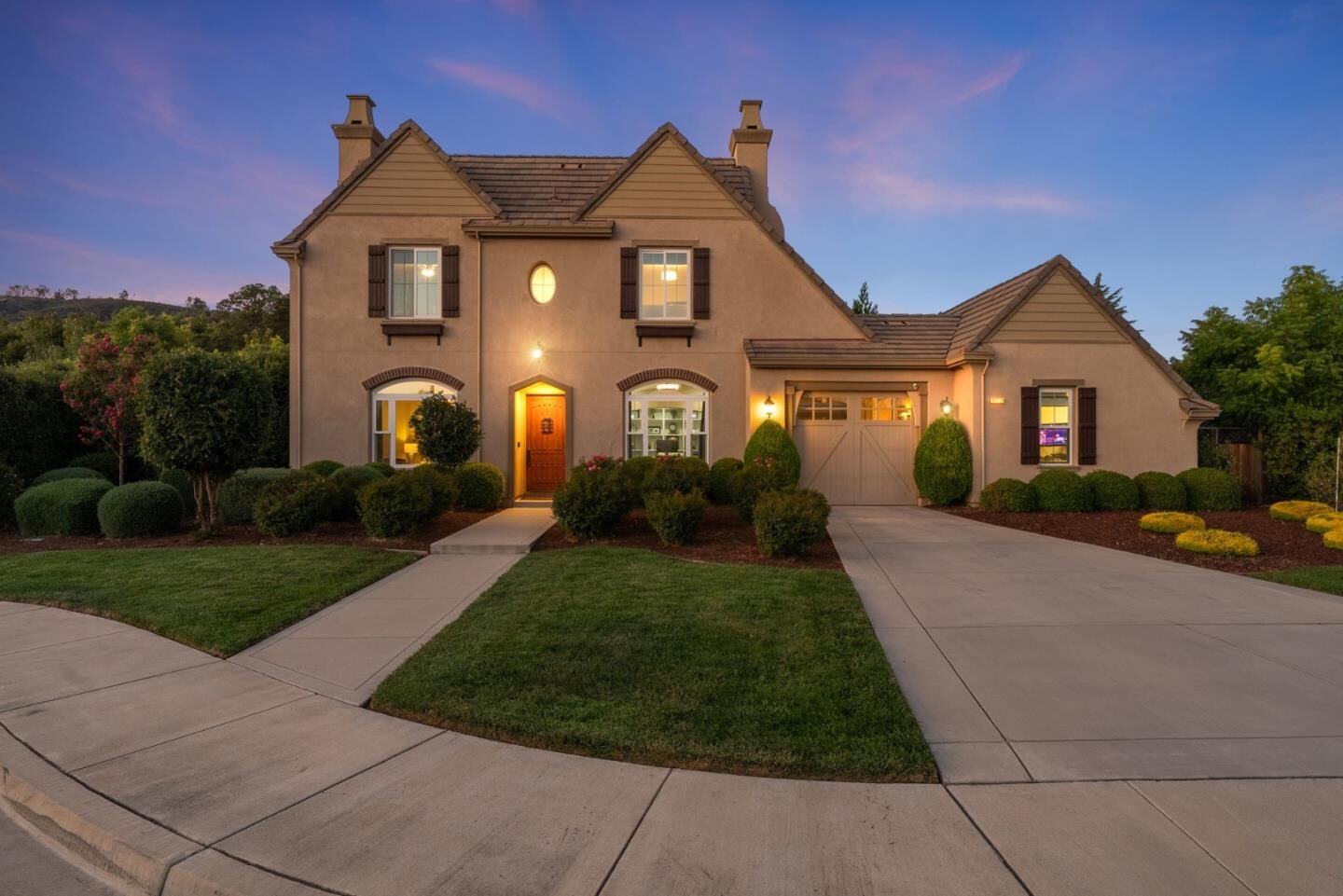 Property Photo:  18720 Buena Ventura Court  CA 95037 