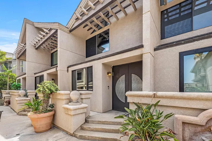 Property Photo:  920 Sealane Dr. B  CA 92024 