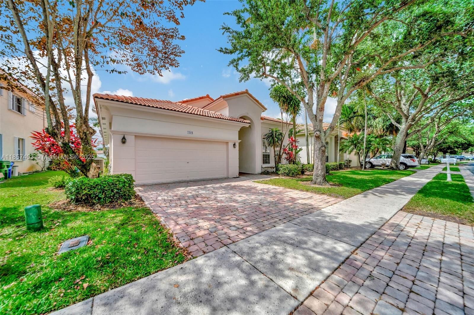 Property Photo: 7314 NW 19th Ct FL 33024