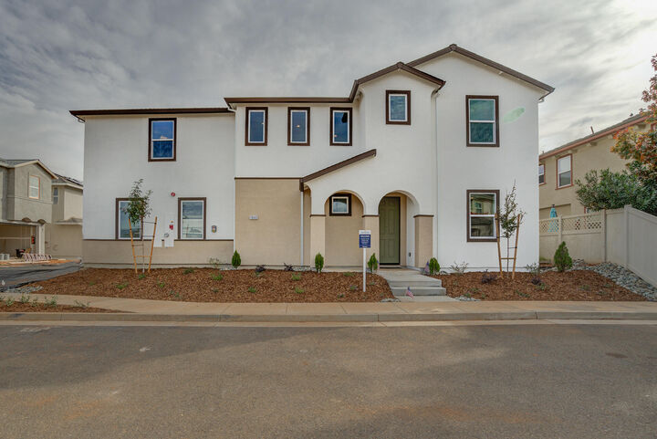 1945 Salzburg Trail  Redding CA 96003 photo