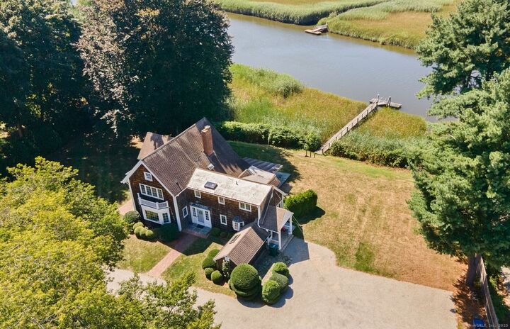 Property Photo: 6 Lieutenant River Lane CT 06371