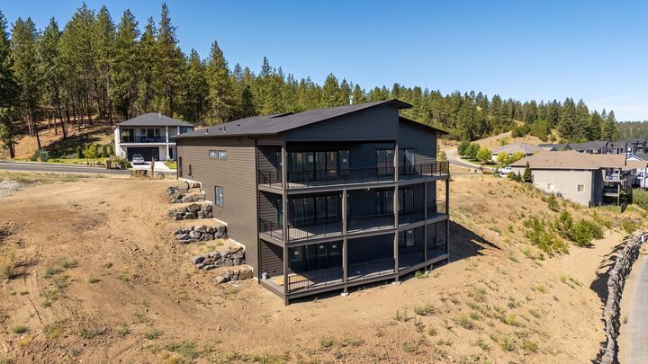 Property Photo: 5227 S Lincoln Way WA 99224