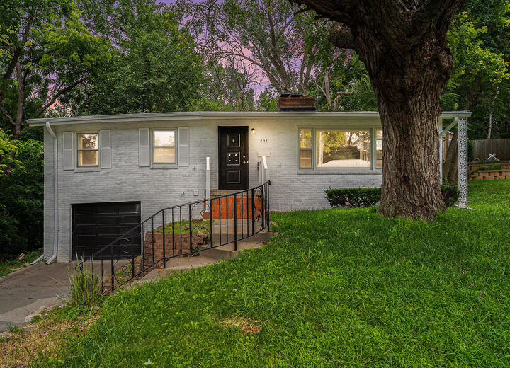 433 Midland Drive  Council Bluffs IA 51503 photo
