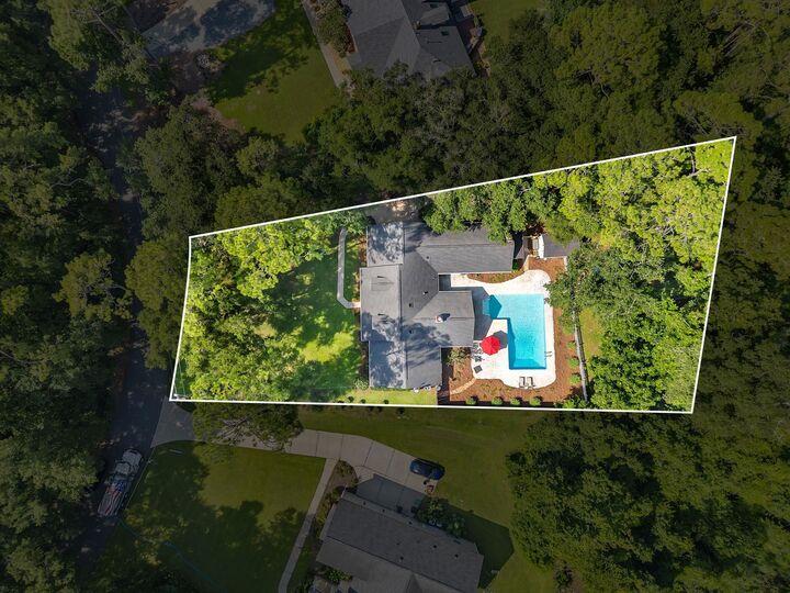 Property Photo: 2134 La Rochelle Drive FL 32308