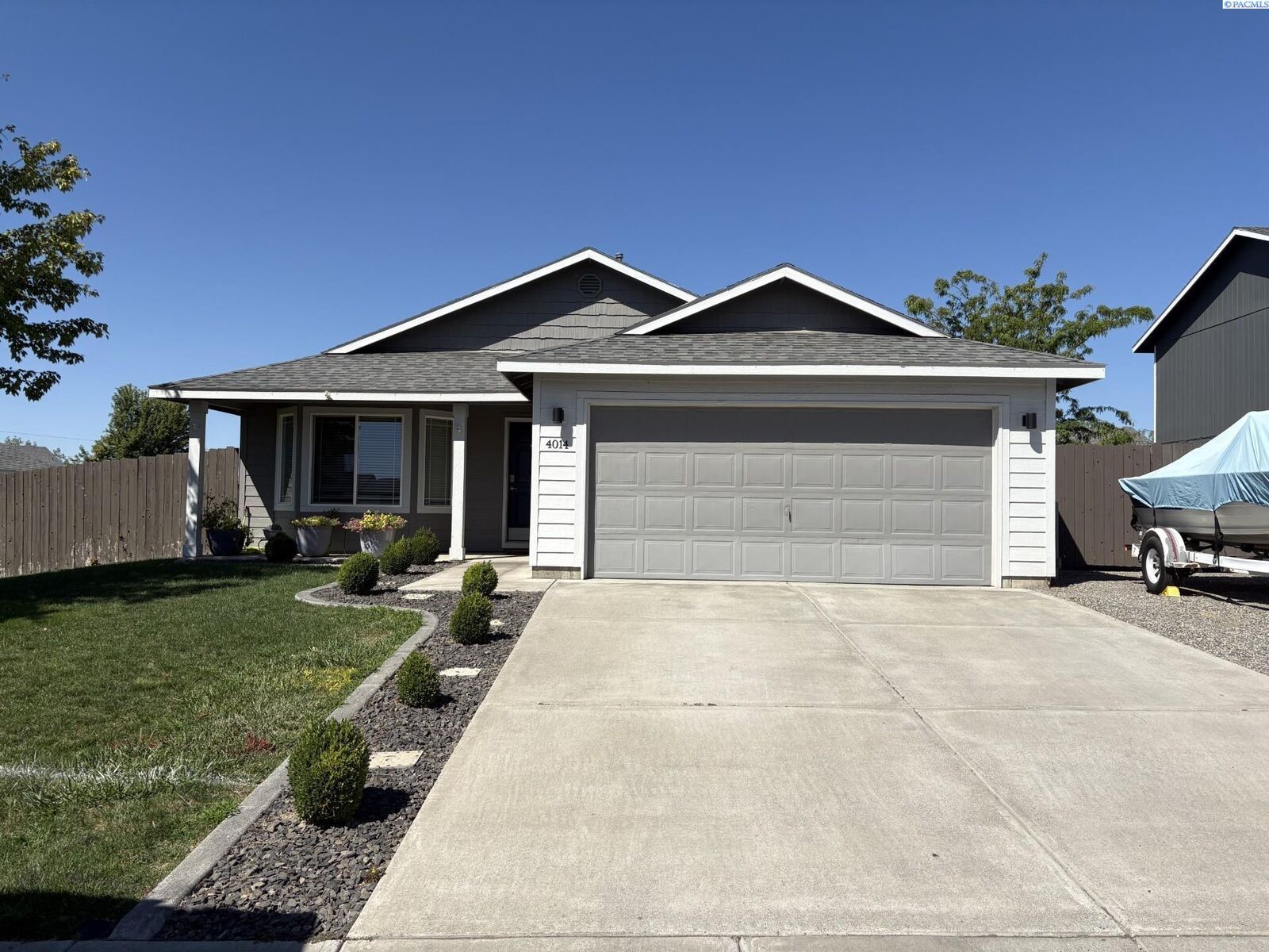 Property Photo: 4014 Dartmoor Lane WA 99301