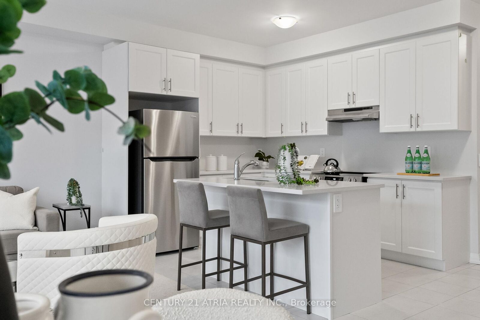 Property Photo: 140 Corley Street ON K9V 0R4