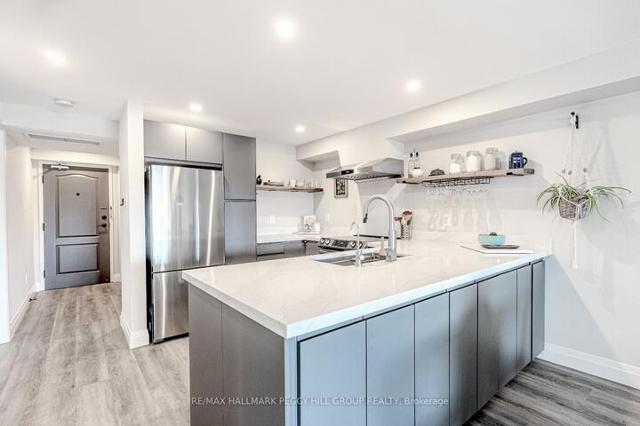 Property Photo: 117 Edgehill Drive 203 ON L4N 1L9
