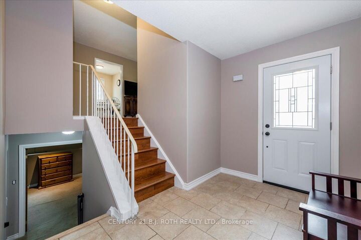 Property Photo: 2834 Dempster Avenue ON L9S 1C2