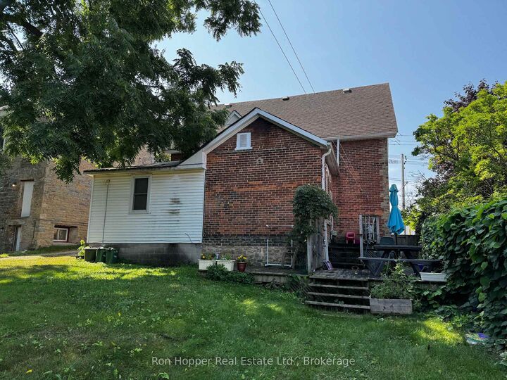 Property Photo:  226 12th Street N/A E  ON N4K 1V8 