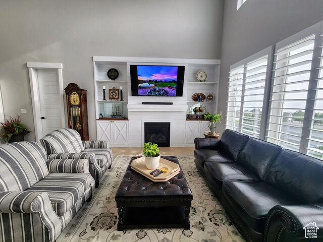 Property Photo: 286 S 1150 E UT 84062