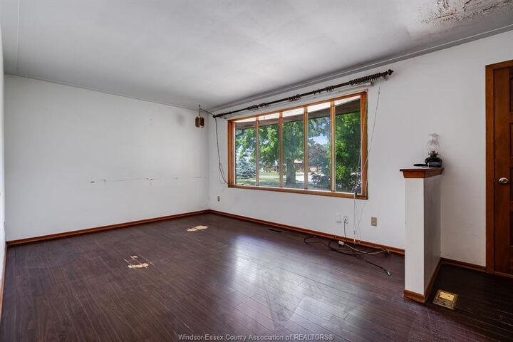 Property Photo:  39 Sunset Place  ON N0P 2L0 