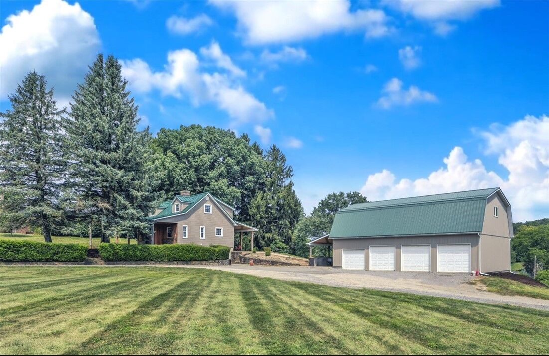 Property Photo: 1405 Perry Hwy PA 16051