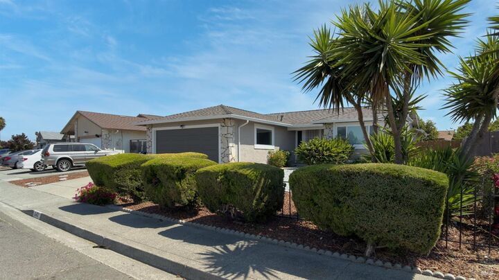 Property Photo:  340 Mokelumne Drive  CA 94589 