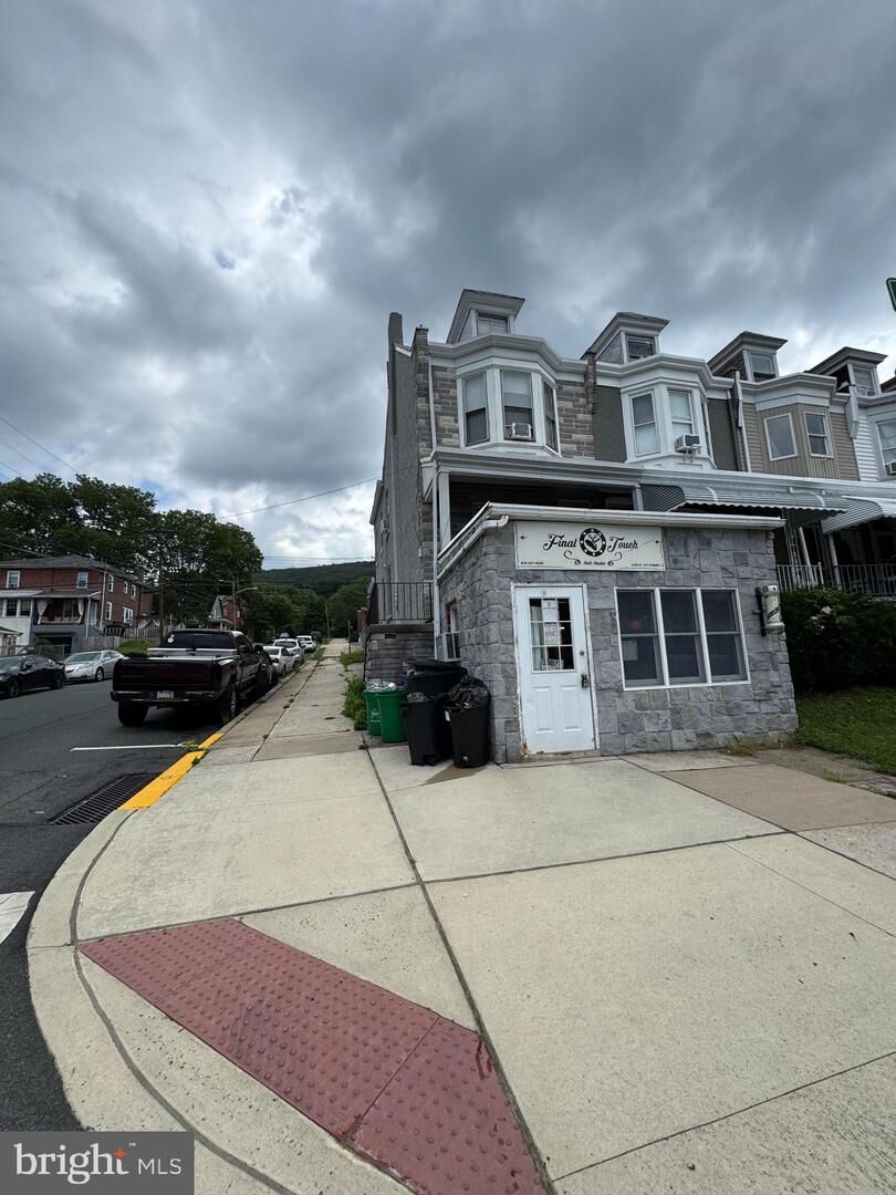 Property Photo:  1165 N 13th Street  PA 19604 