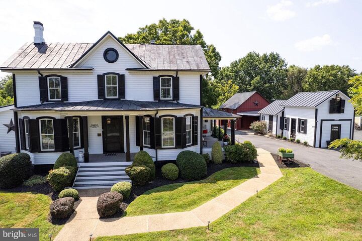 20857 Ashburn Road  Ashburn VA 20147 photo