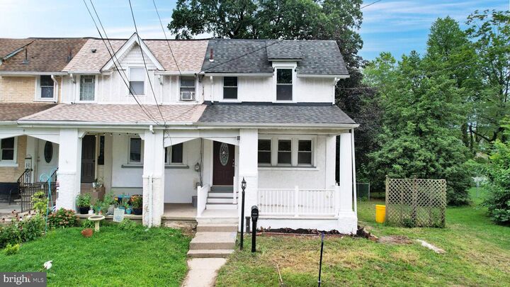 Property Photo:  220 Oak Street  NJ 08106 