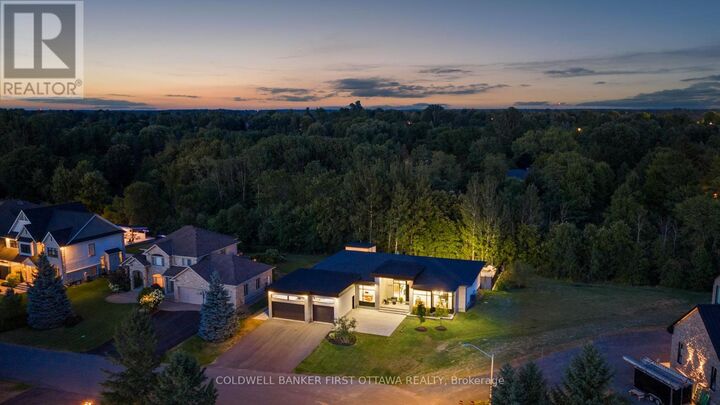 Property Photo:  5398 Mansel Crescent  ON K4M 1L3 