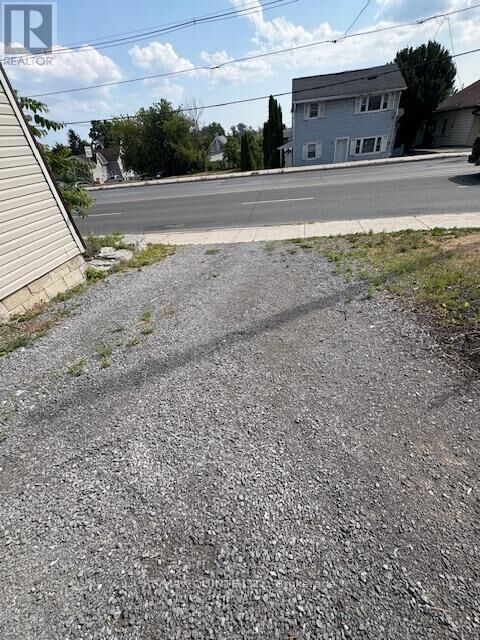 Property Photo:  198 Dundas Street East  ON K8V 1L9 