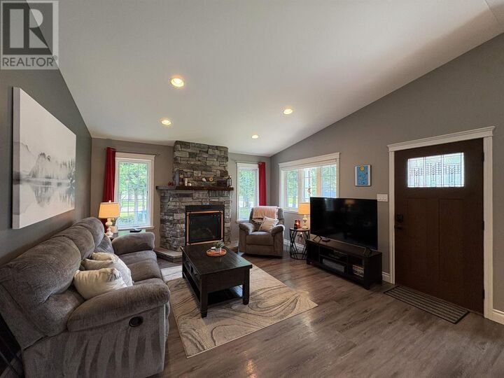 Property Photo:  1702 Sunset Dr  ON P9A 2V1 