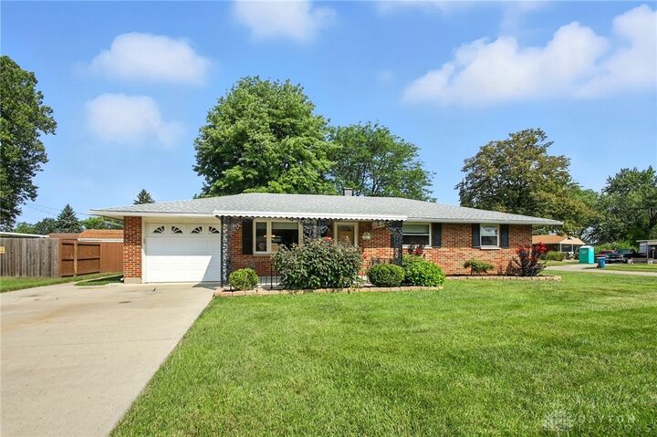 Property Photo: 905 Pool Avenue OH 45377