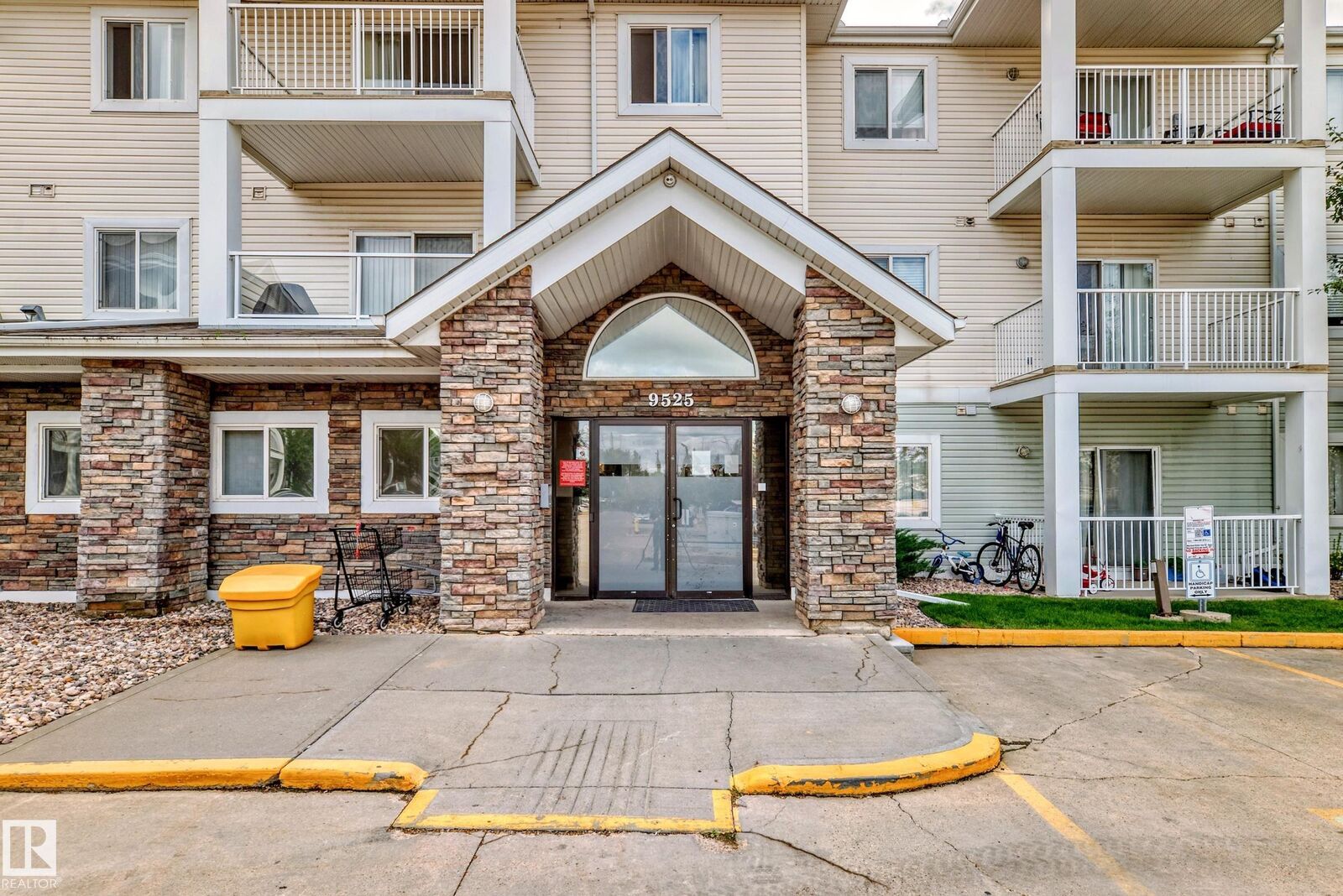 Property Photo: 9525 162 Avenue NW 325 AB T5Z 3V2