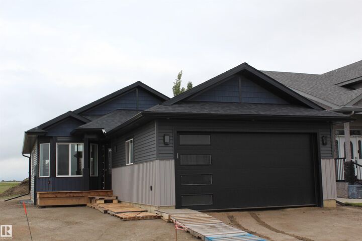 1 Whitetail Way  Mundare AB T0B 3H0 photo