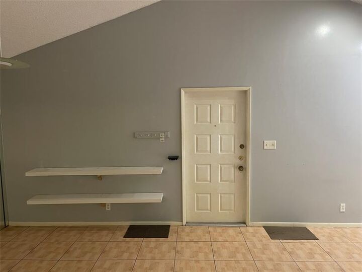 Property Photo: 3083 N Oakland Forest Dr 308 FL 33309