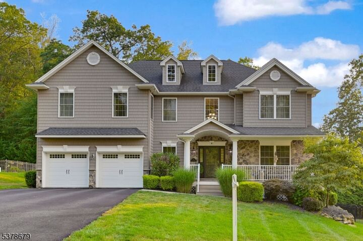 12 Hunter Dr  Mount Olive Twp. NJ 07828 photo
