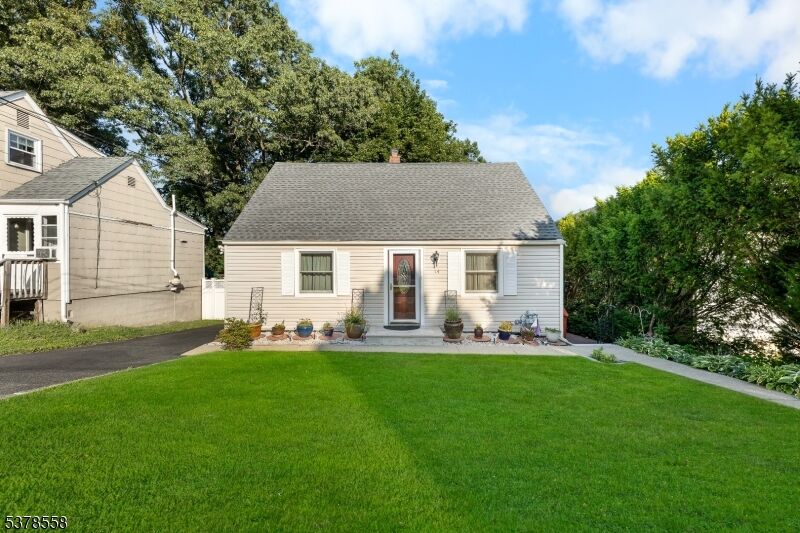 Property Photo:  14 Valley View Rd  NJ 07866 