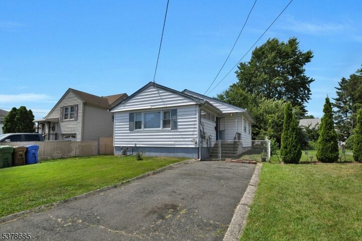 Property Photo:  915 Essex Ave  NJ 07036 