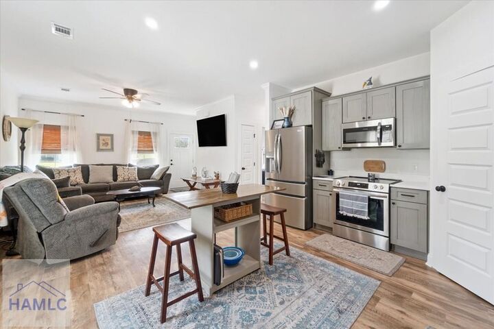 Property Photo:  1606 Ashantilly Drive  GA 31305 