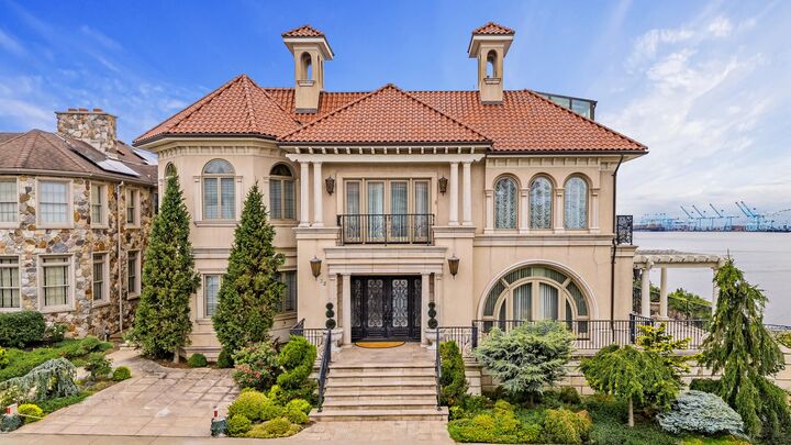 Property Photo:  32 Benmore Terrace  NJ 07002 